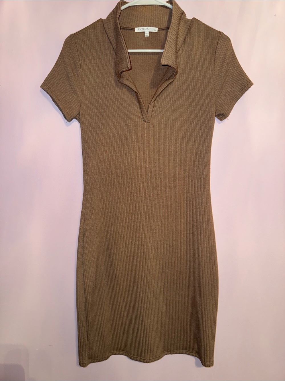 Antistar Ribbed Polo Collar Dress in Warm Brown